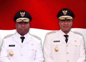 Gubernur dan Wakil Gubernur Papua Barat, Dominggus Mandacan dan Mohammad Lakotani.